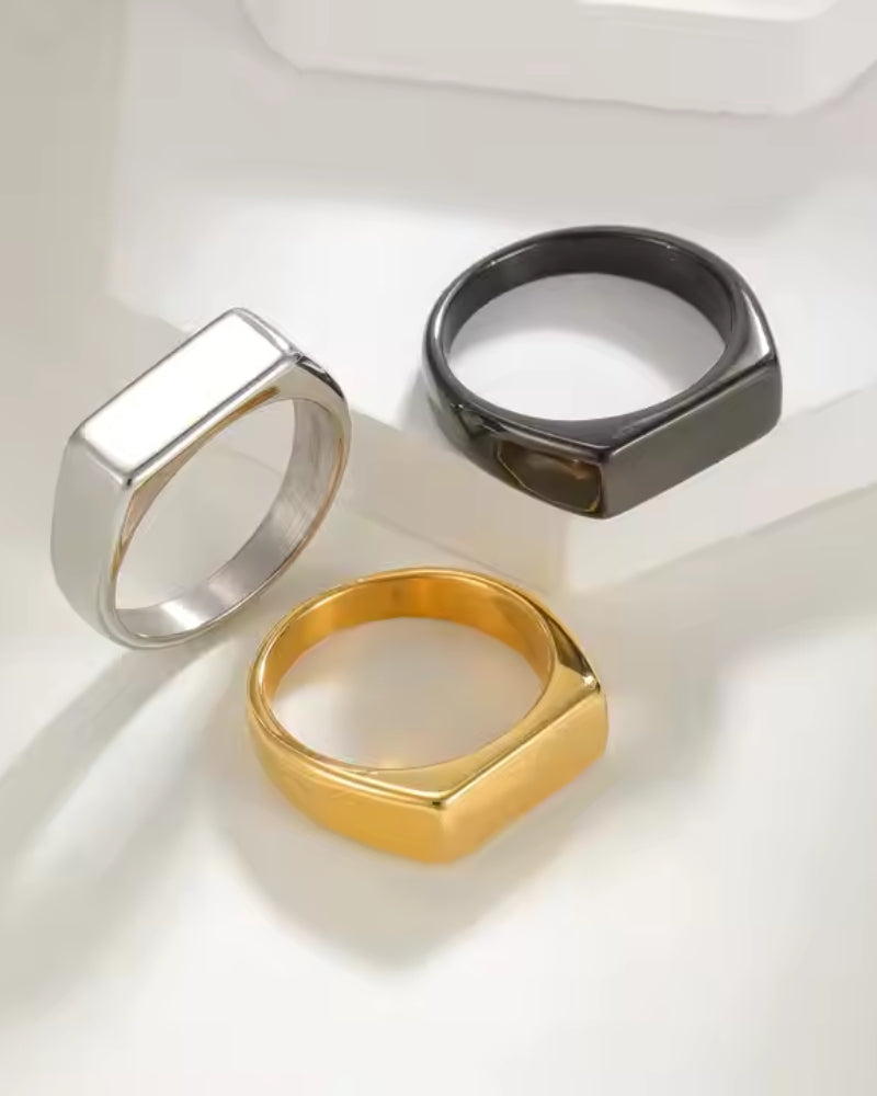 Axis Ring - Old Money